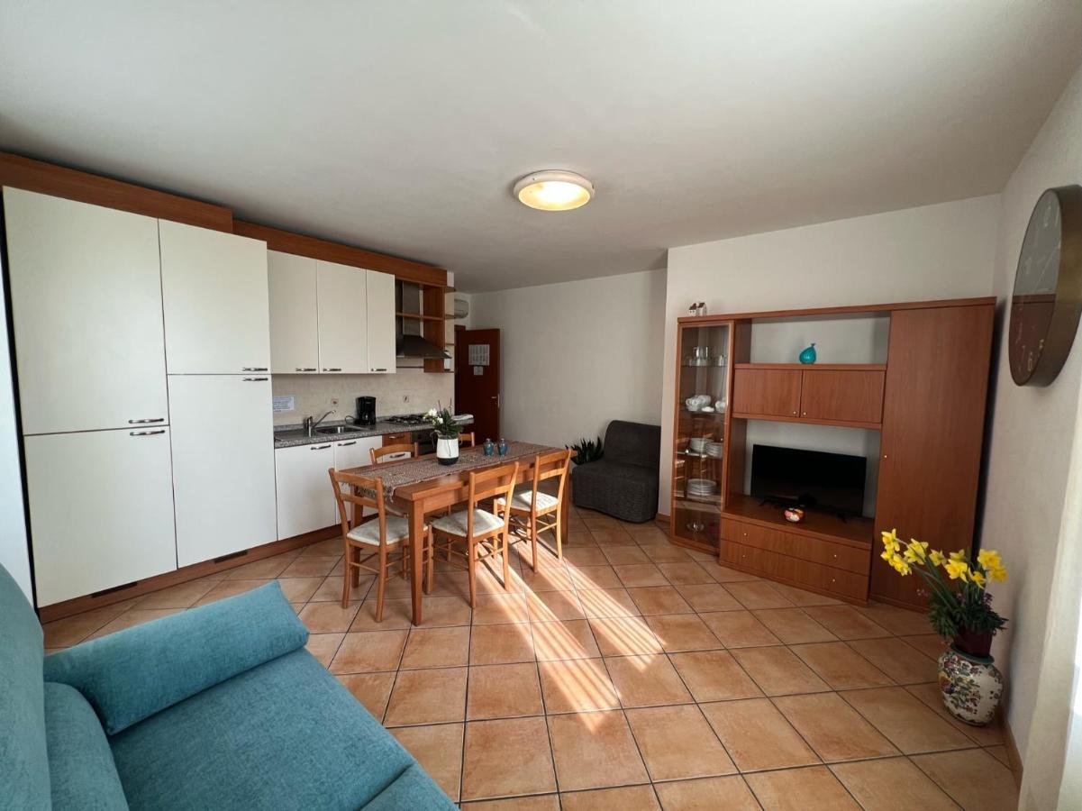 Appartamenti Baia Azzurra 6. Torbole Sul Garda Exterior foto